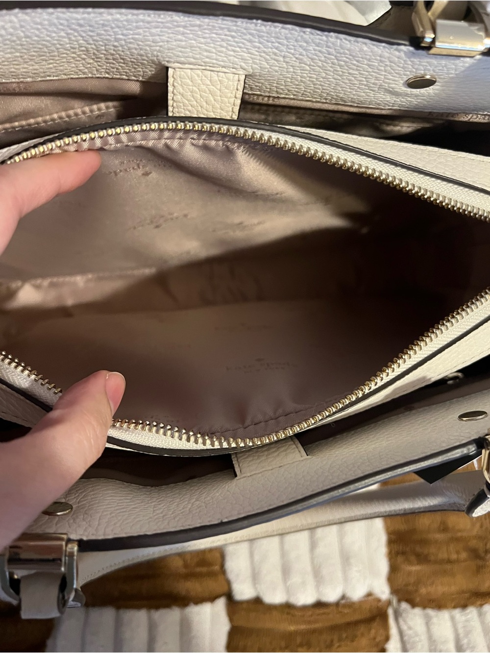 Coach Leila Medium Triple Compartment in Light Sand Color block NWTS! - Picture 7 of 11